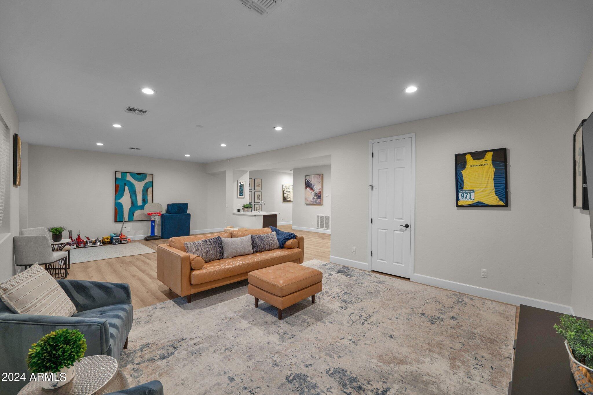 2517 S CONSTELLATION Way