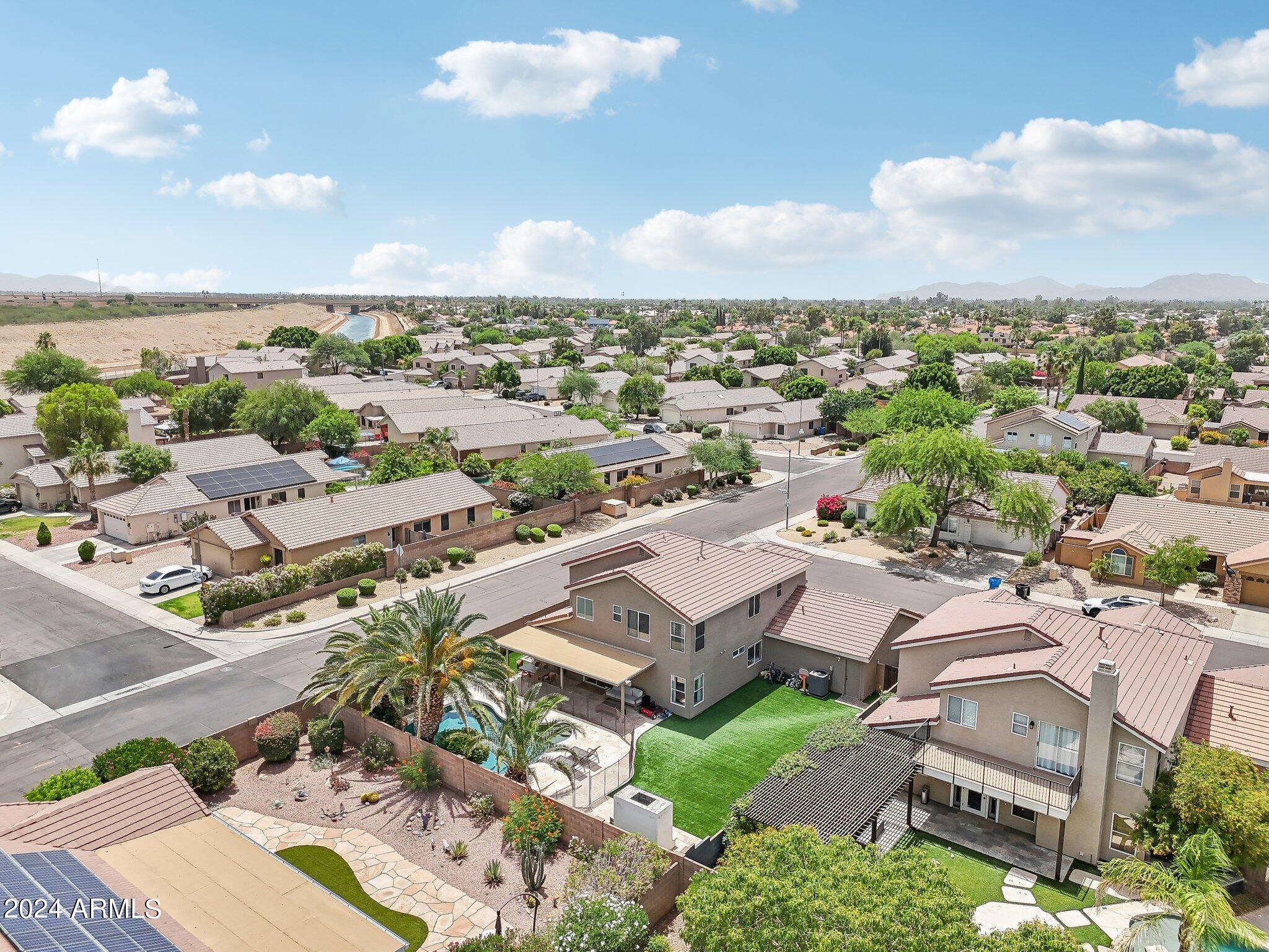 3364 E MENADOTA Drive