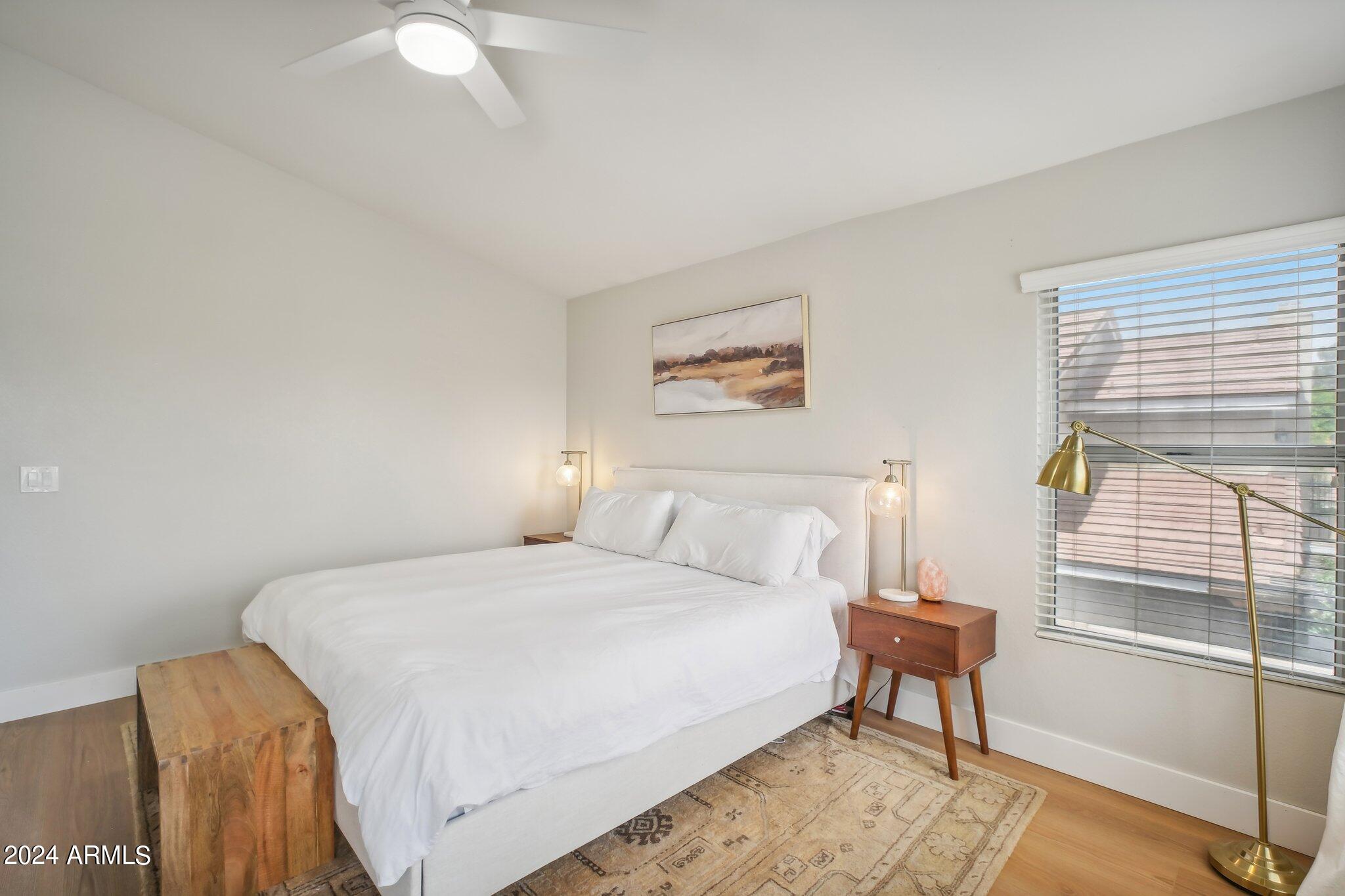 3364 E MENADOTA Drive