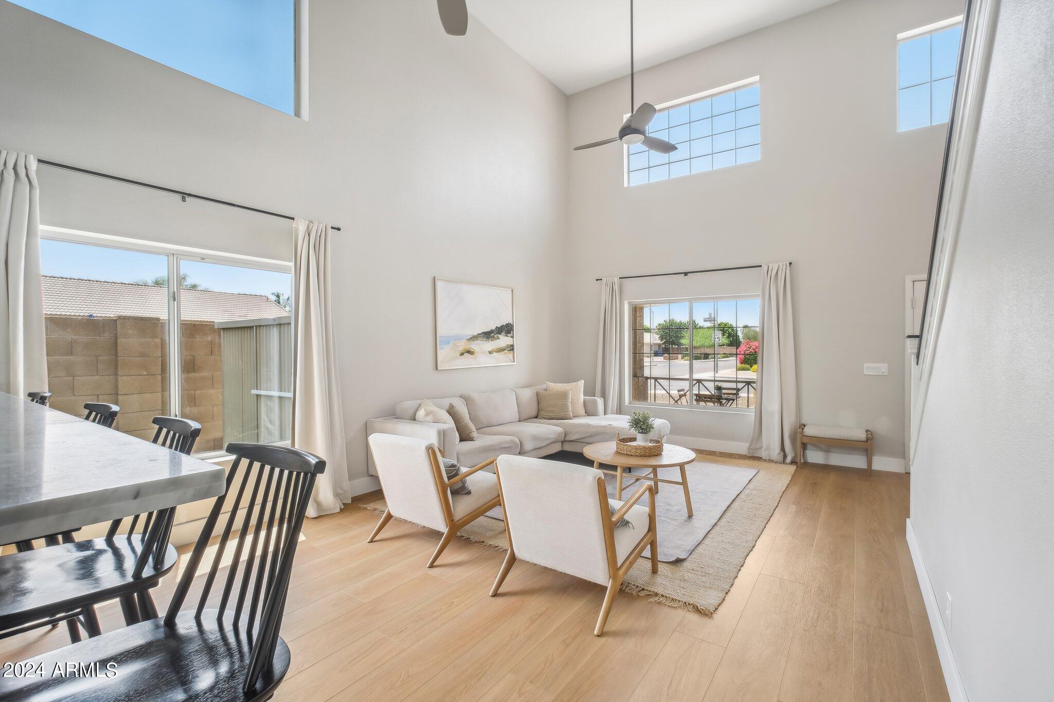 3364 E MENADOTA Drive