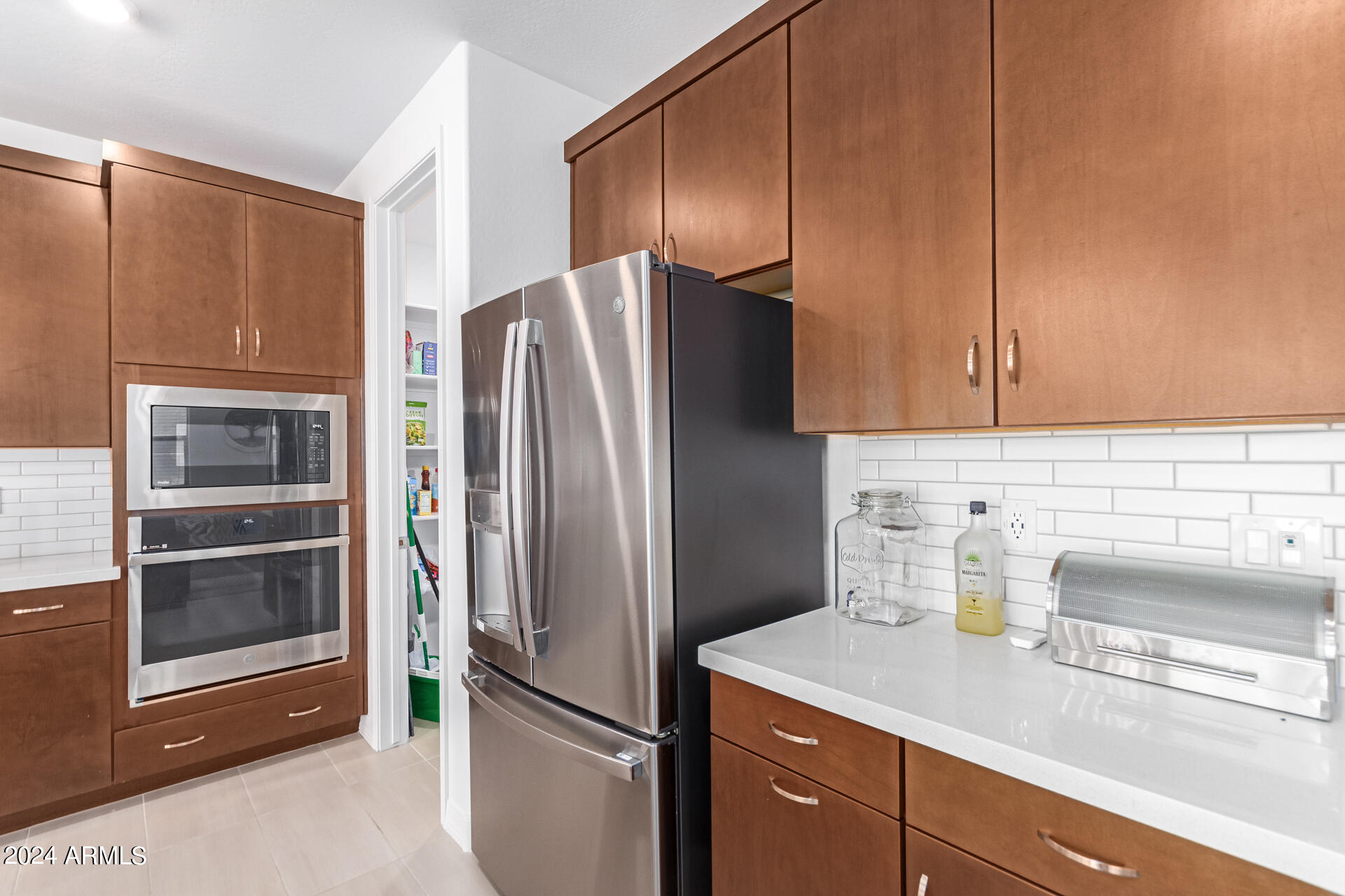 10044 E TIBURON Avenue