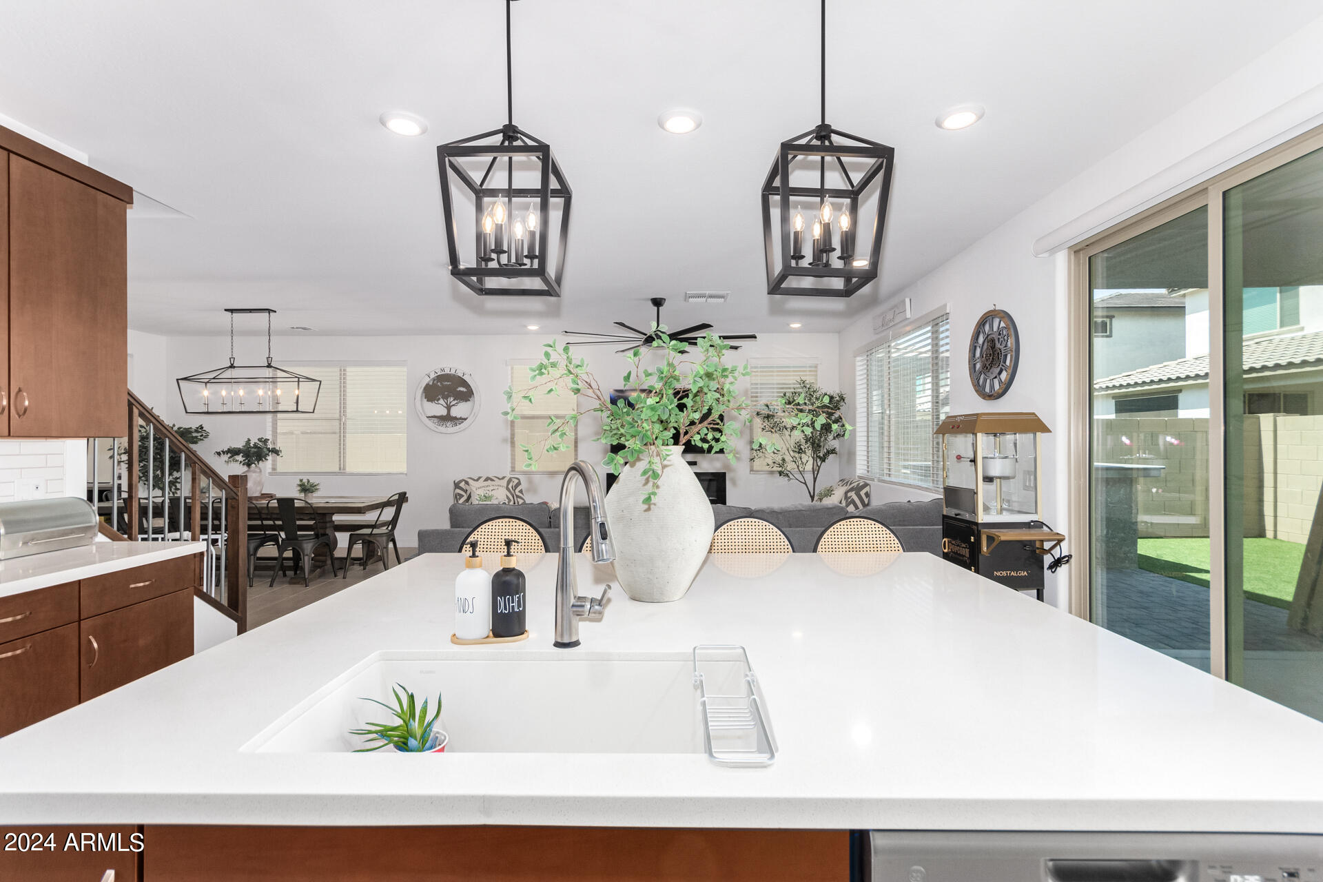 10044 E TIBURON Avenue