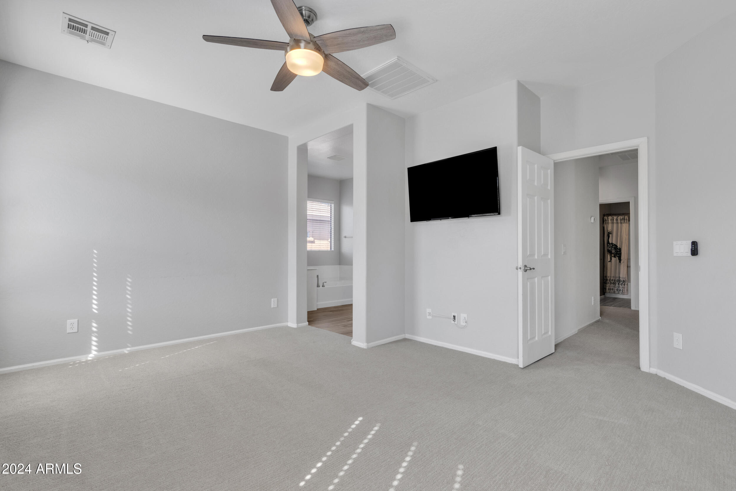 4255 E Washington Court