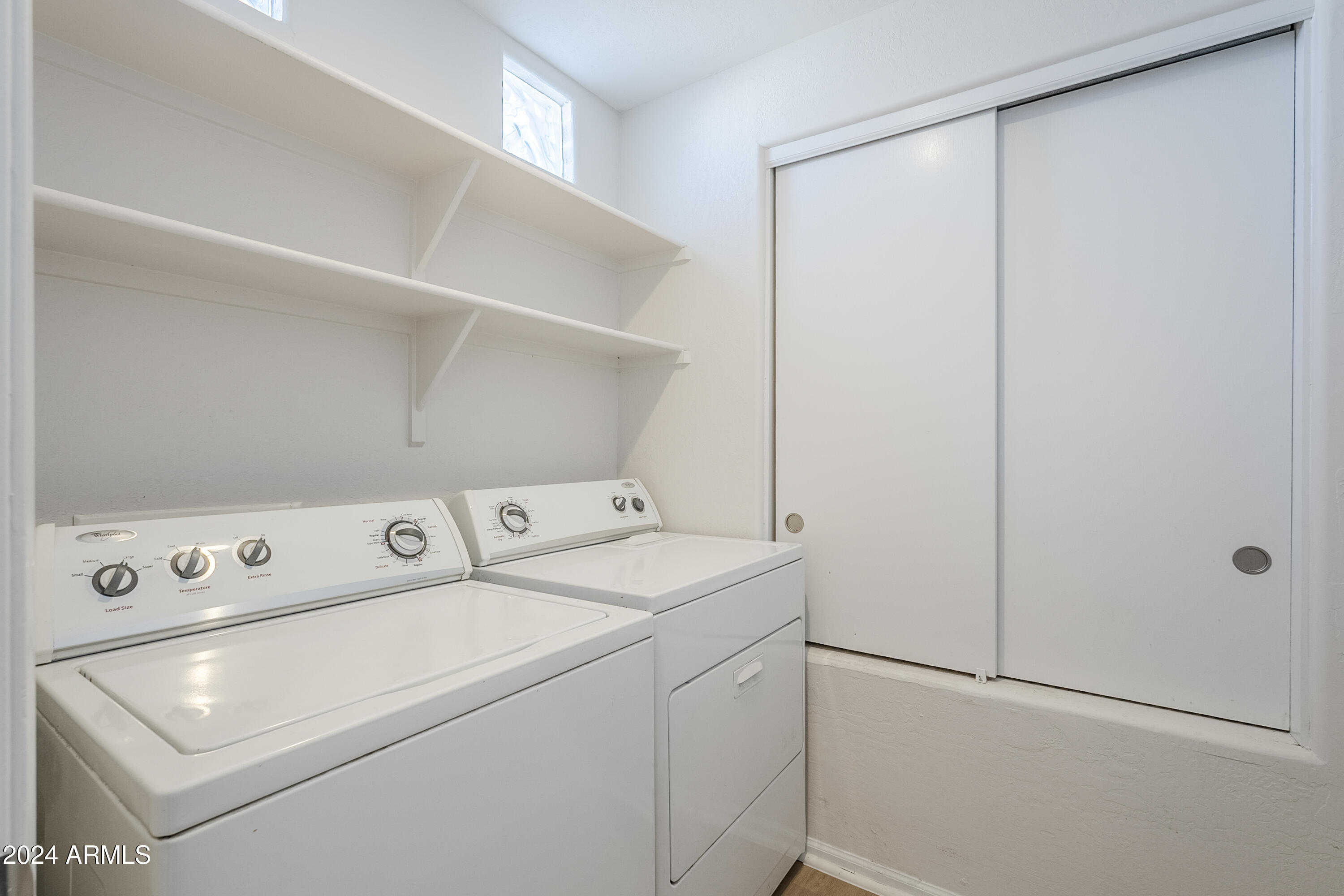 1747 E NORTHERN Avenue, 218