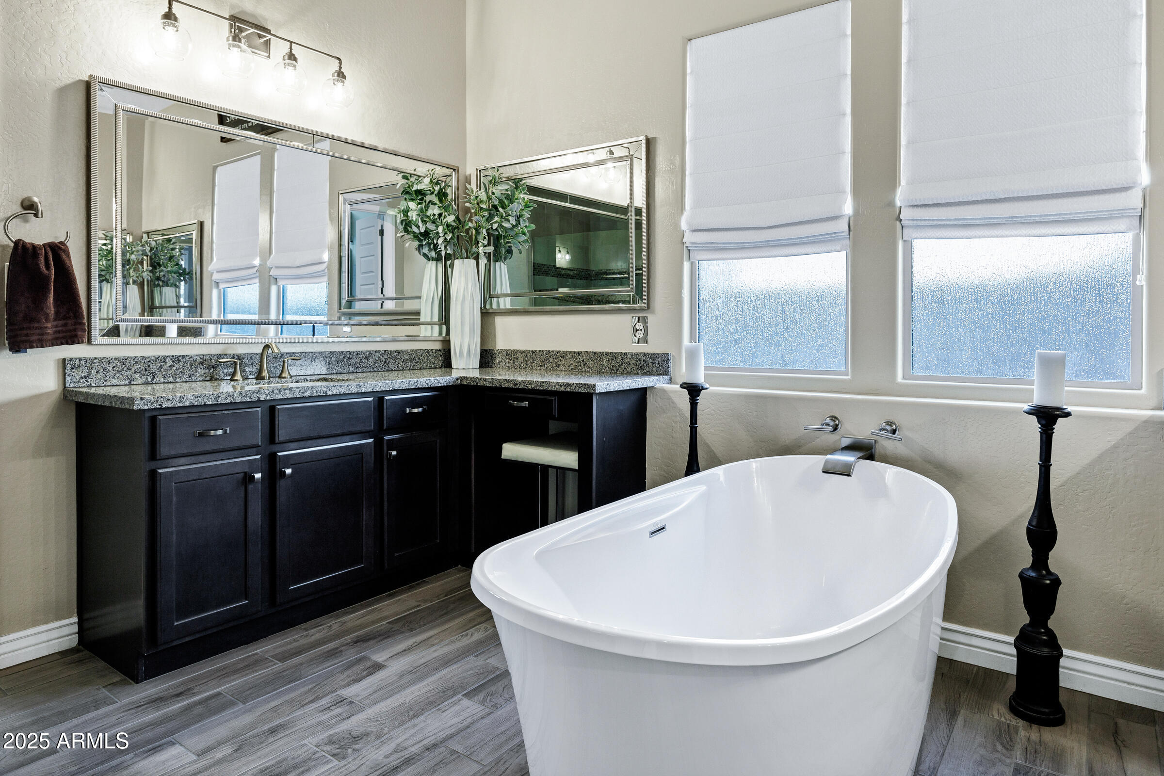 10544 E THATCHER Avenue