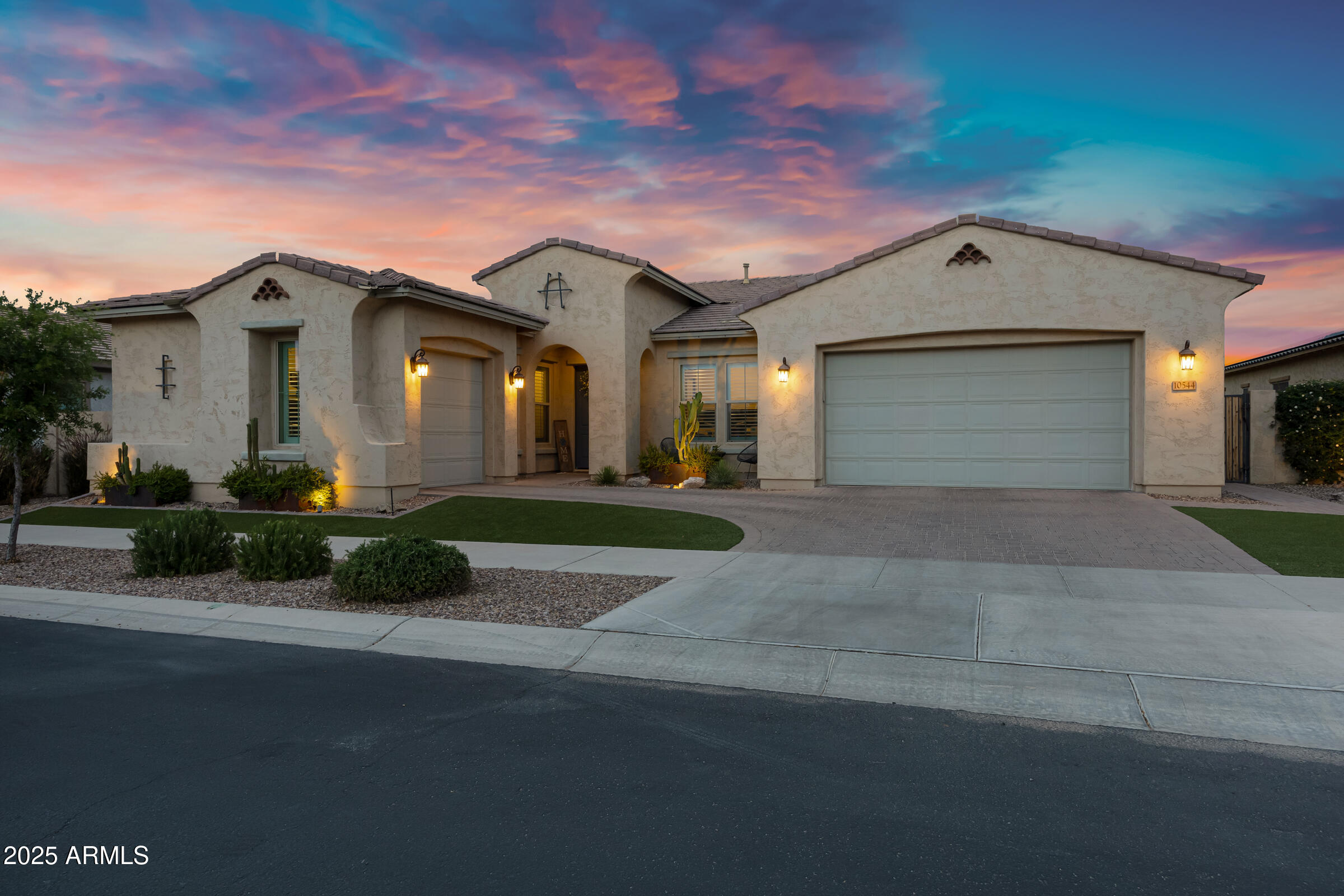 10544 E THATCHER Avenue