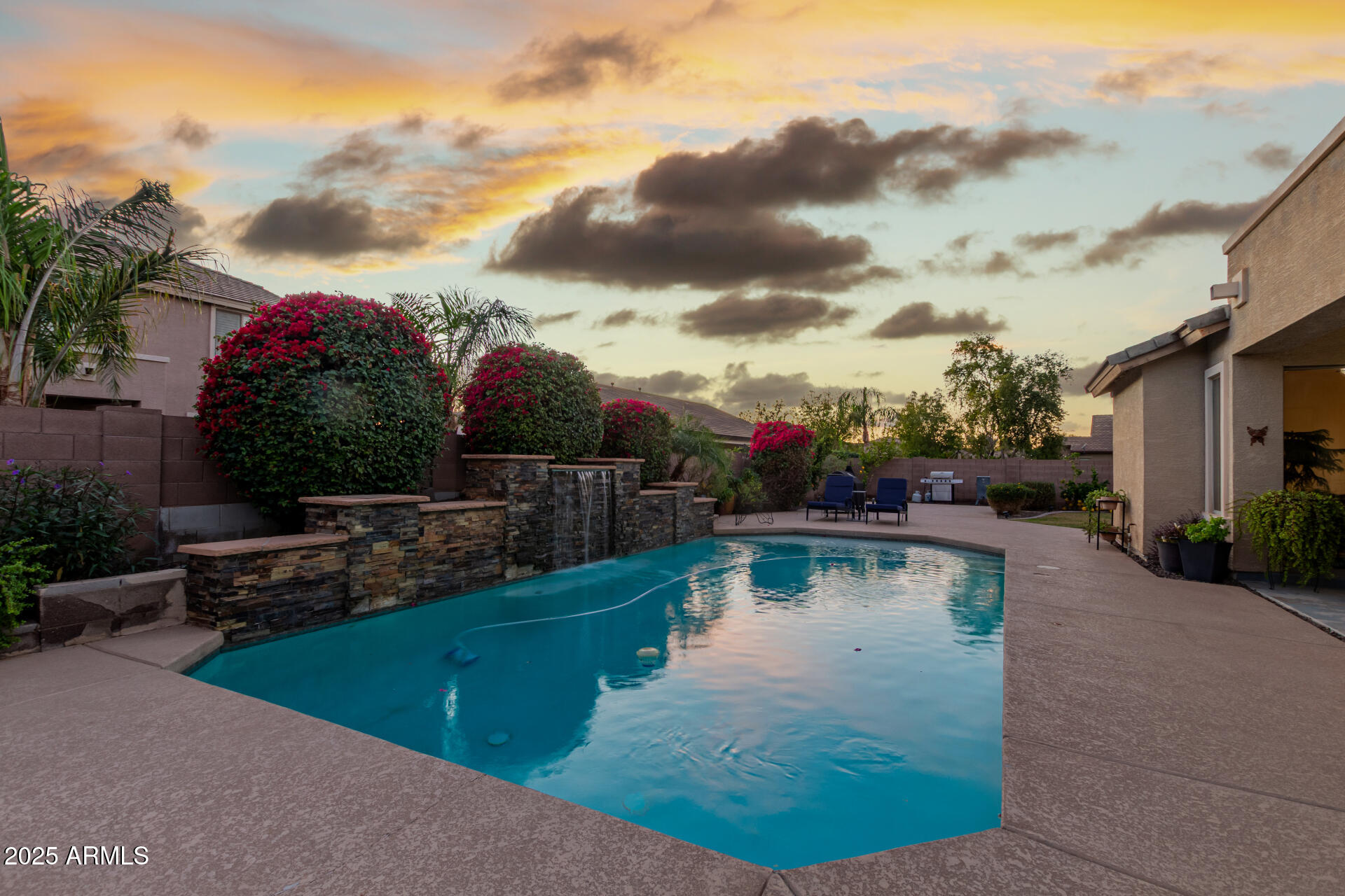 19145 E MOCKINGBIRD Drive