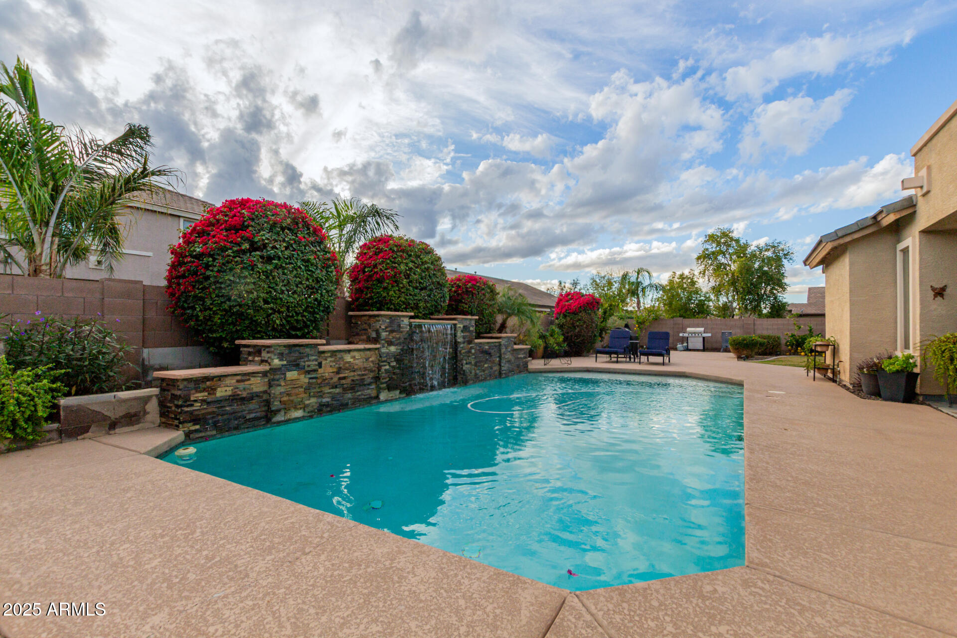 19145 E MOCKINGBIRD Drive