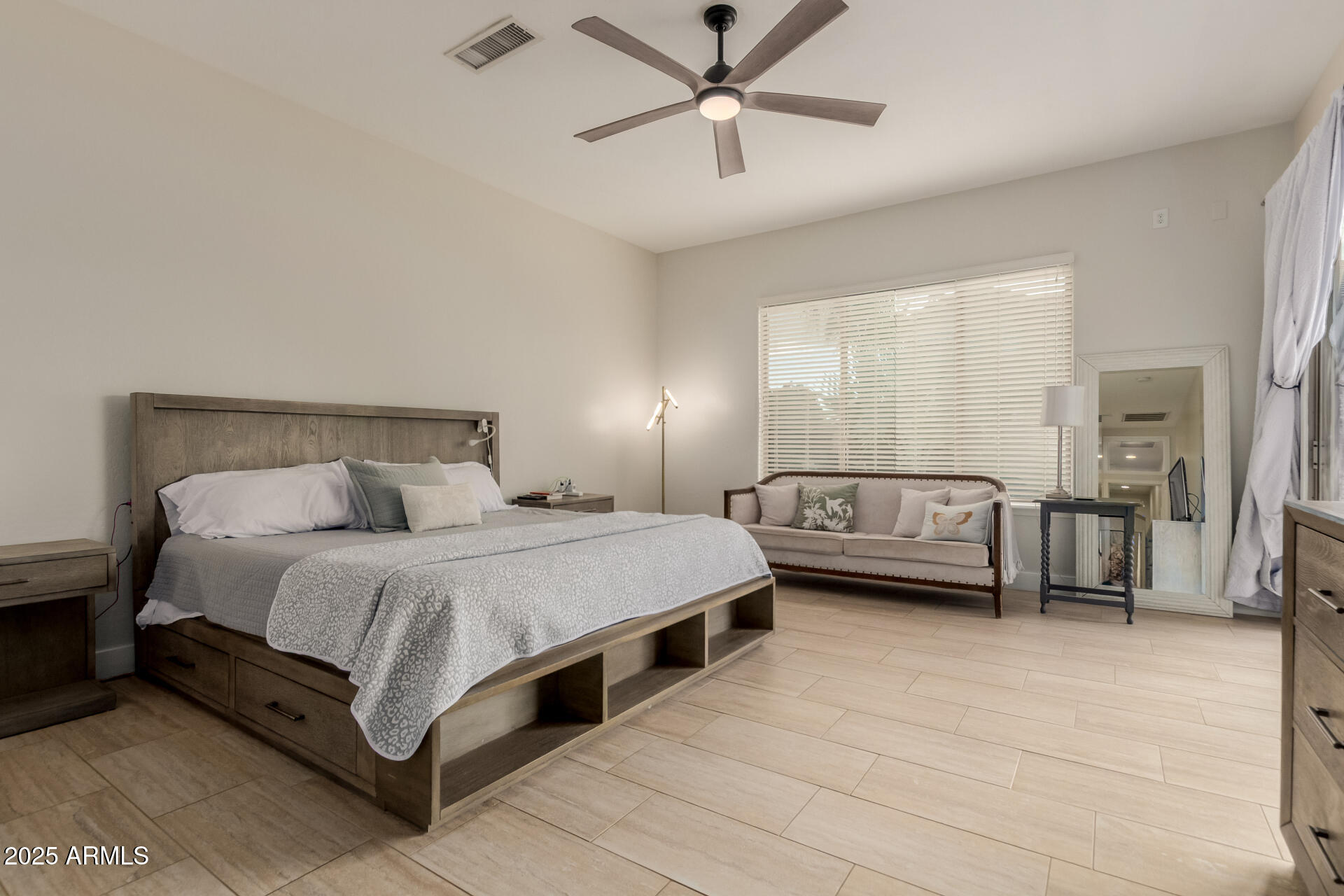 19145 E MOCKINGBIRD Drive