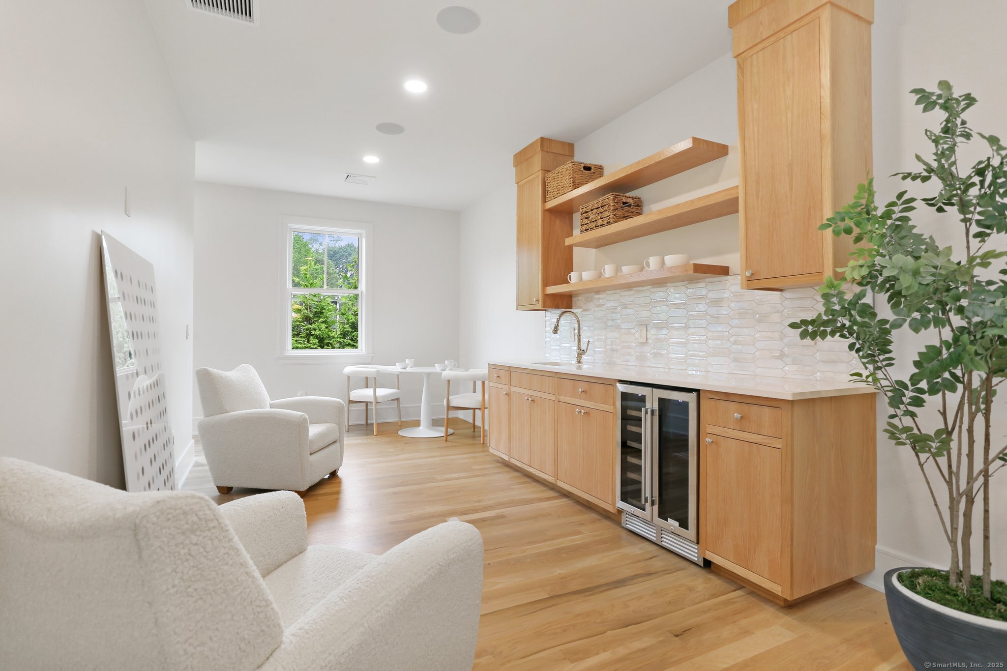 26 Morningside Drive South