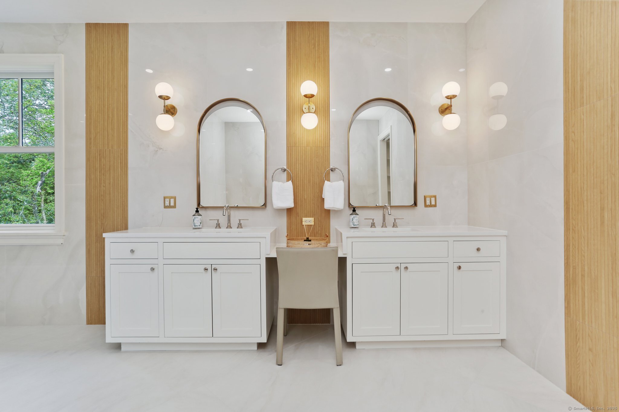 26 Morningside Drive South