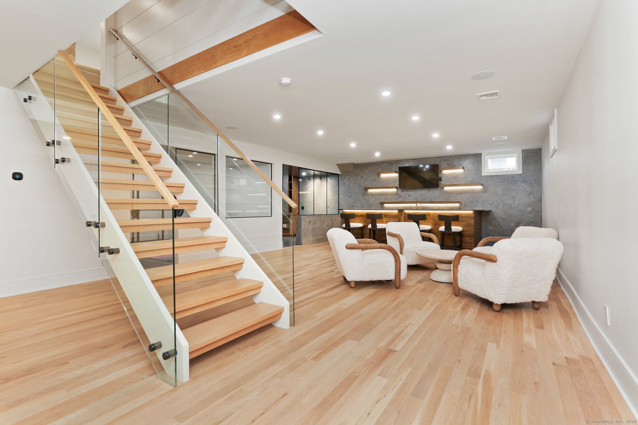 26 Morningside Drive South