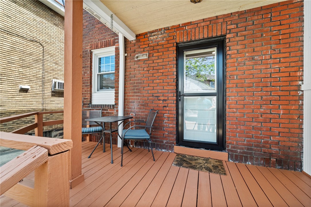 819 N Highland Ave