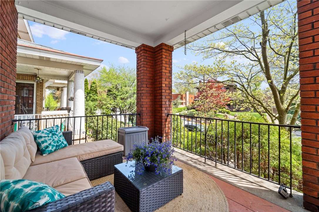 819 N Highland Ave