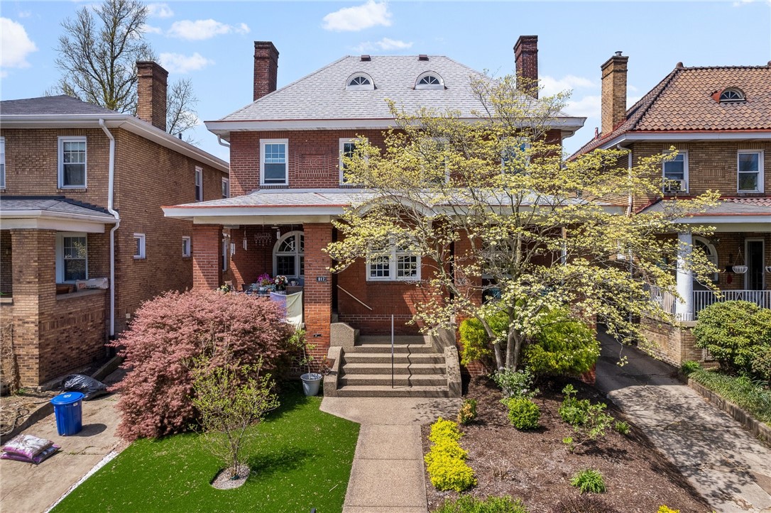819 N Highland Ave