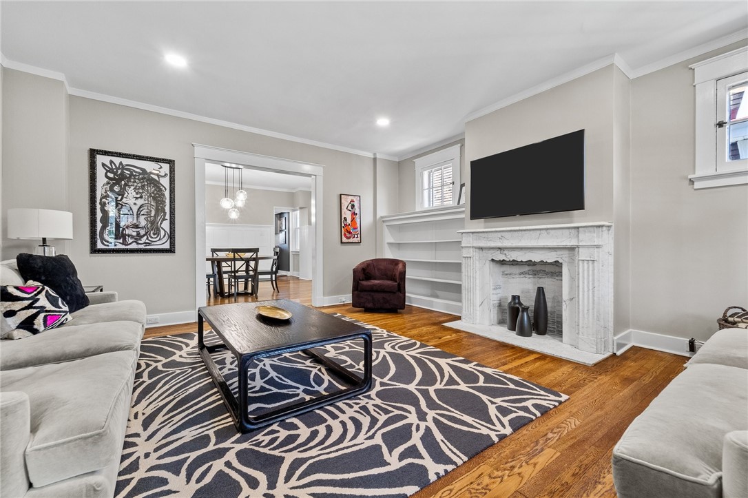 819 N Highland Ave