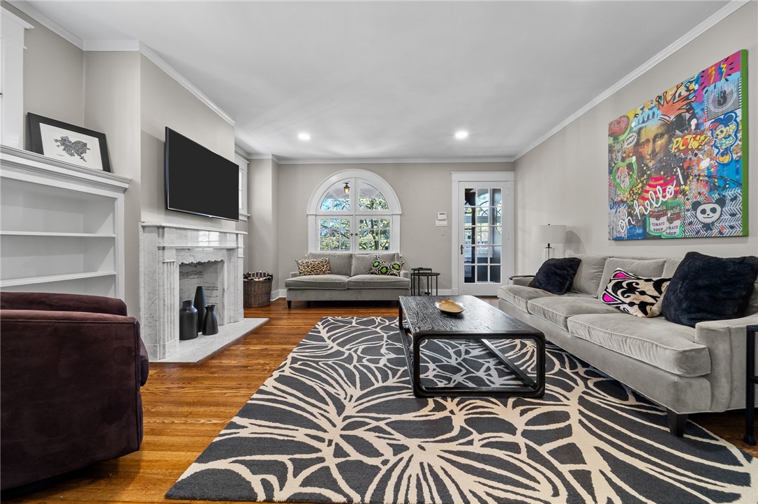819 N Highland Ave