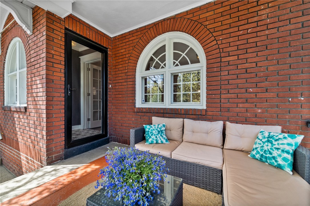 819 N Highland Ave