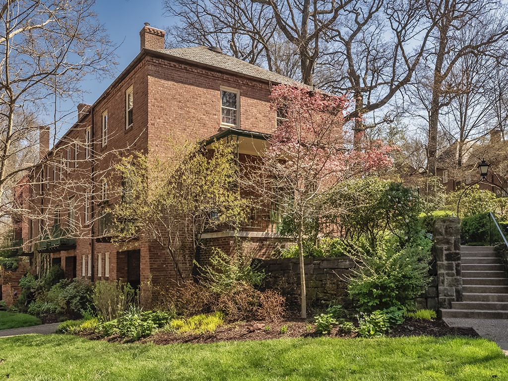 635 Olympia Road