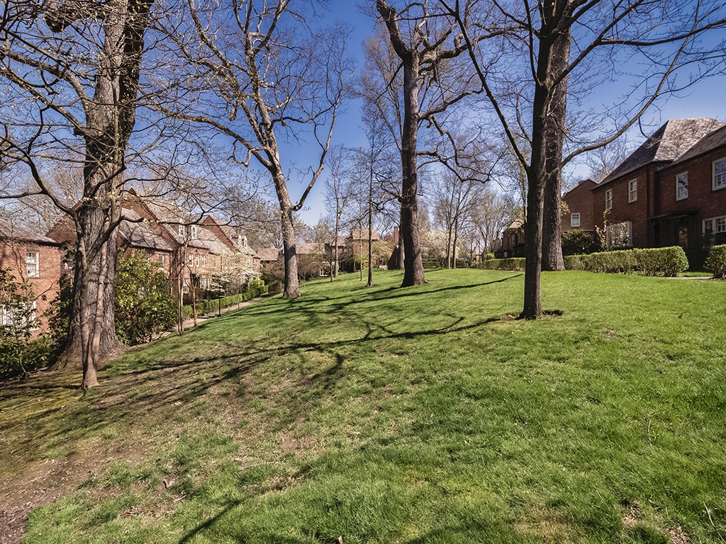 635 Olympia Road