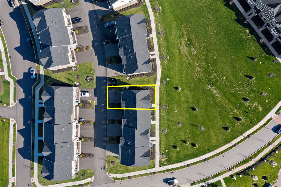 638 Amarth Ln