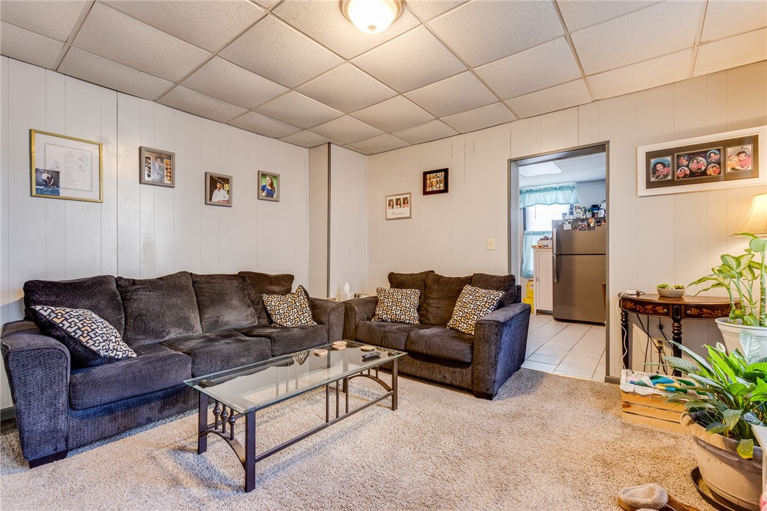 126-136 S Spring Ave