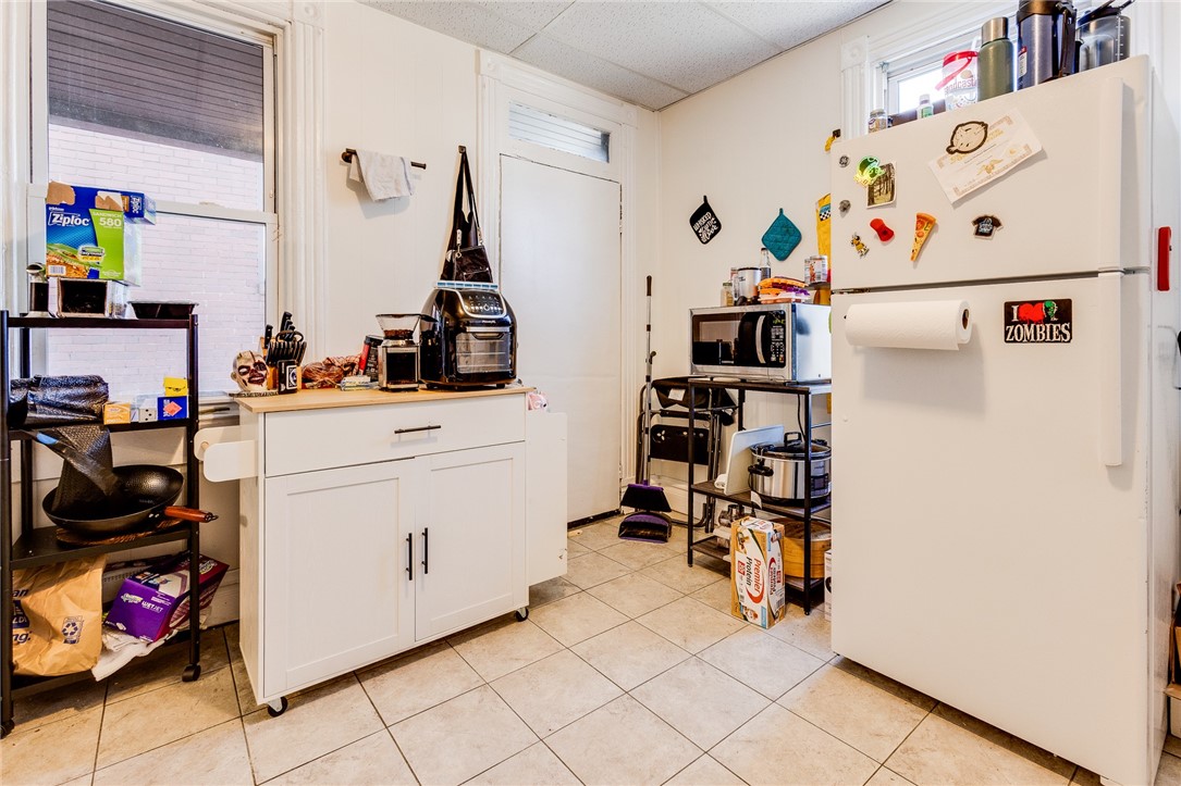 126-136 S Spring Ave