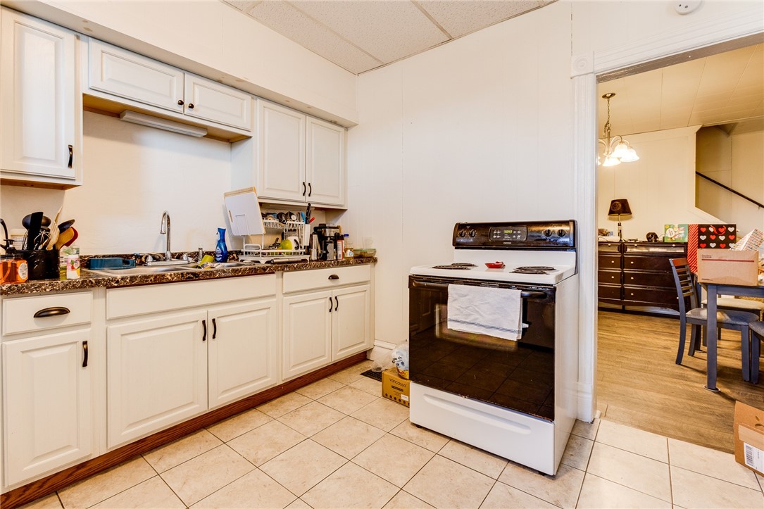 126-136 S Spring Ave