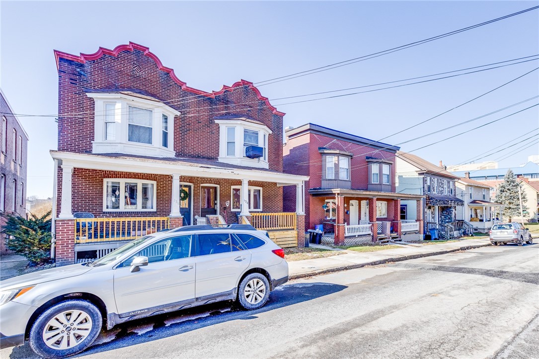 126-136 S Spring Ave