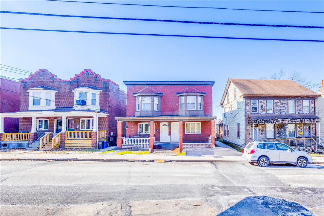 126-136 S Spring Ave