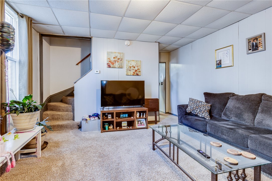 126-136 S Spring Ave