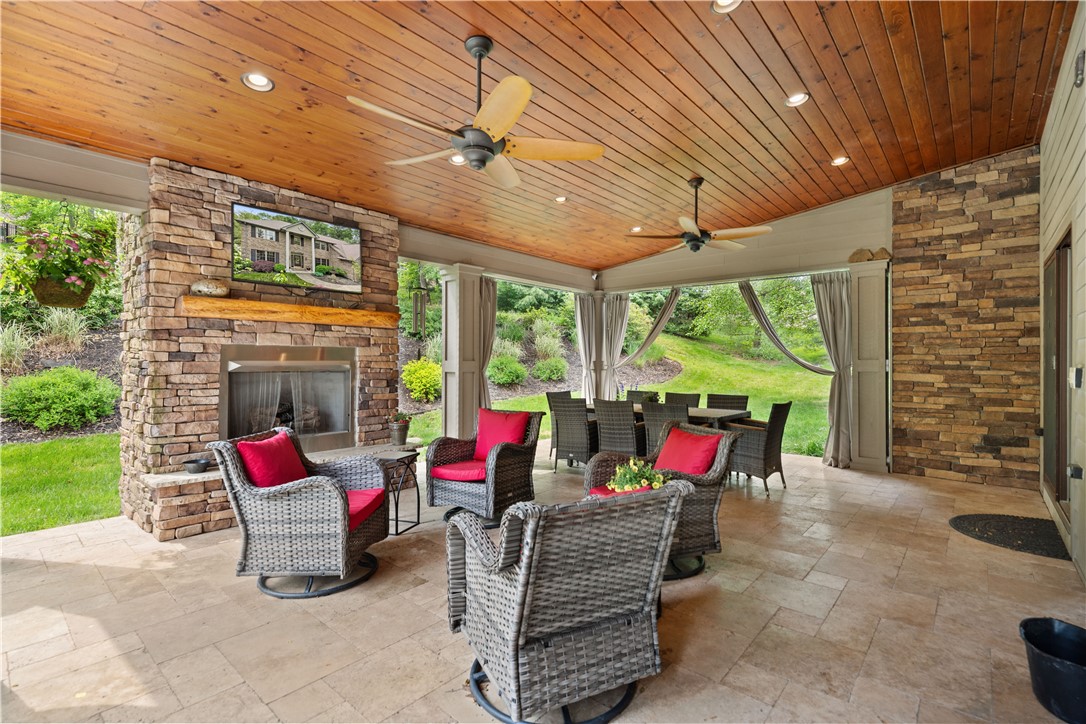 321 Ivy Dr.