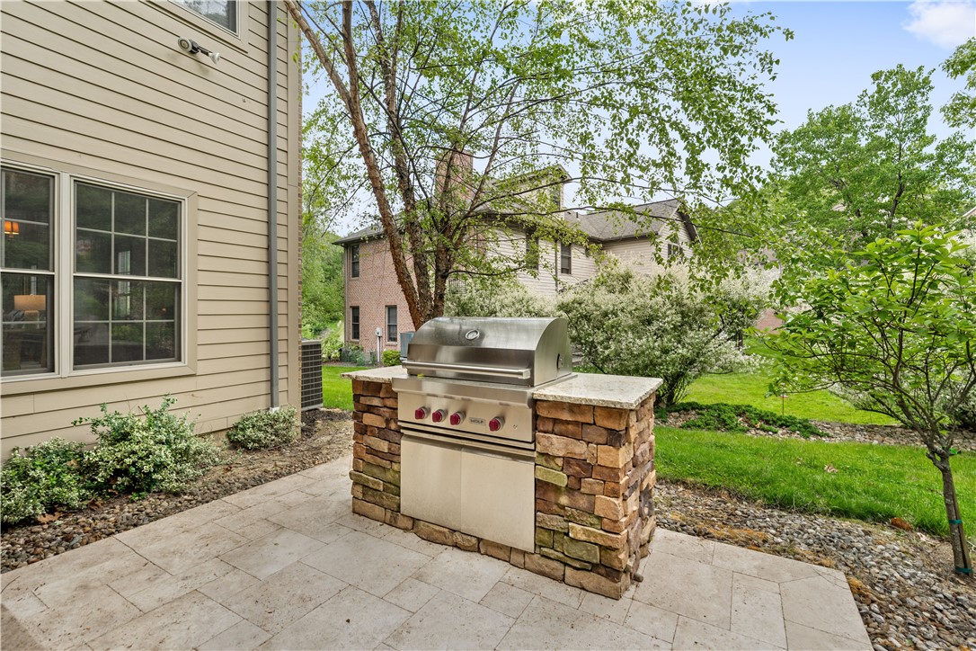 321 Ivy Dr.