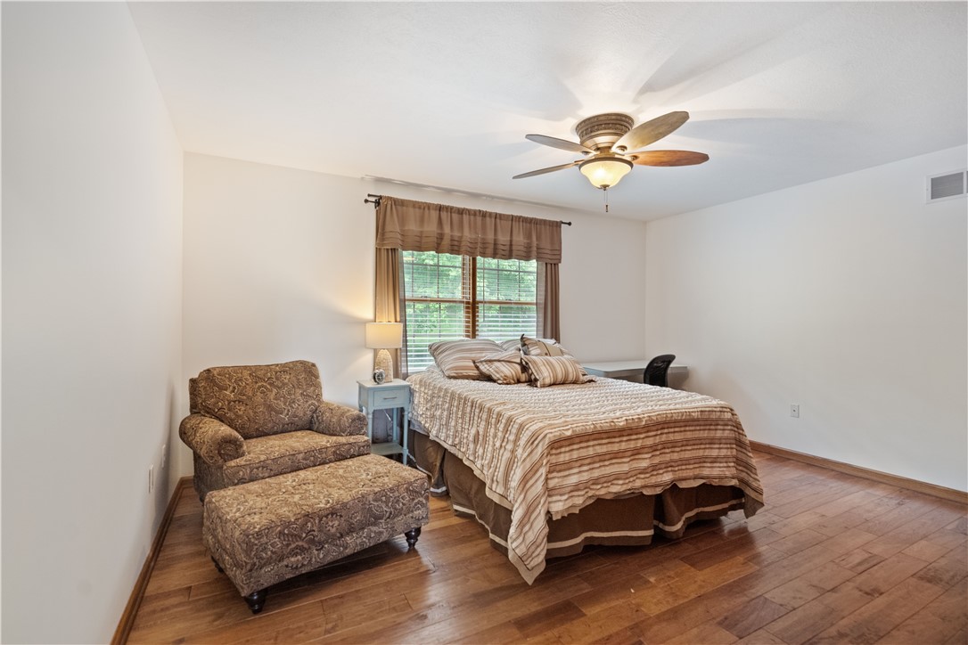 321 Ivy Dr.