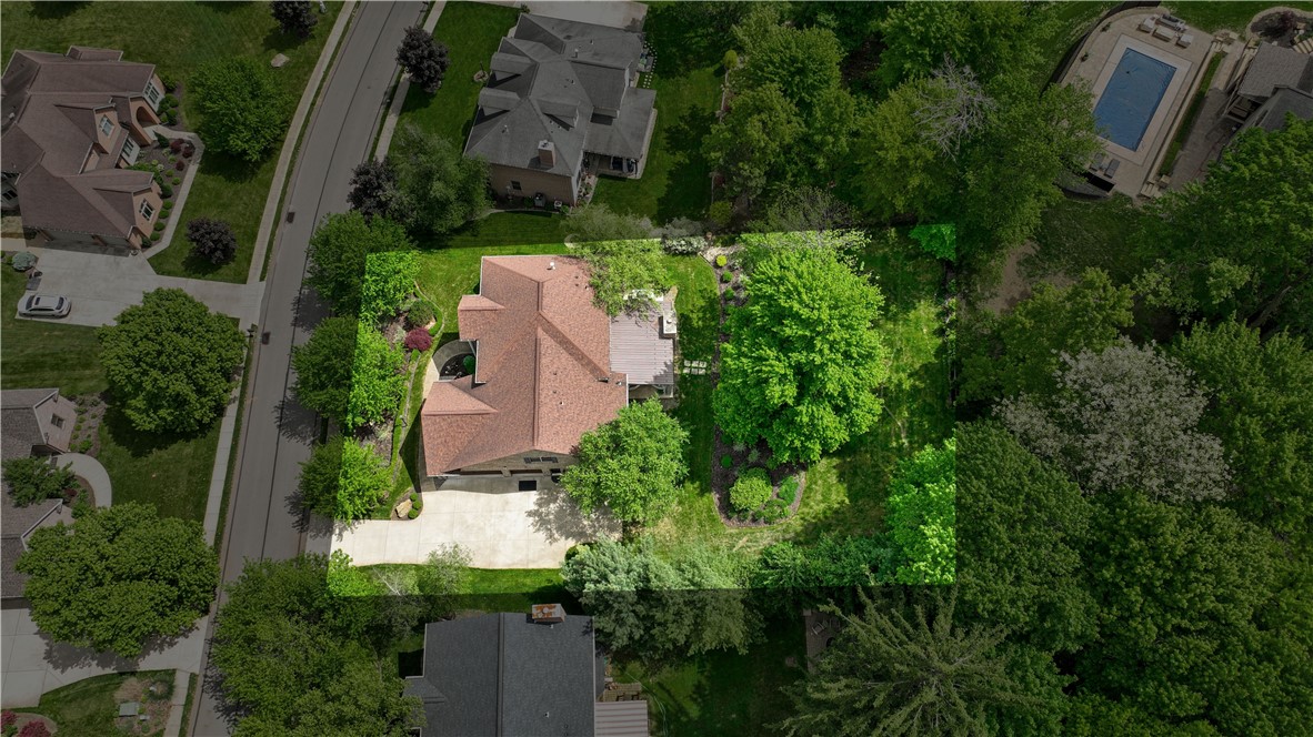 321 Ivy Dr.