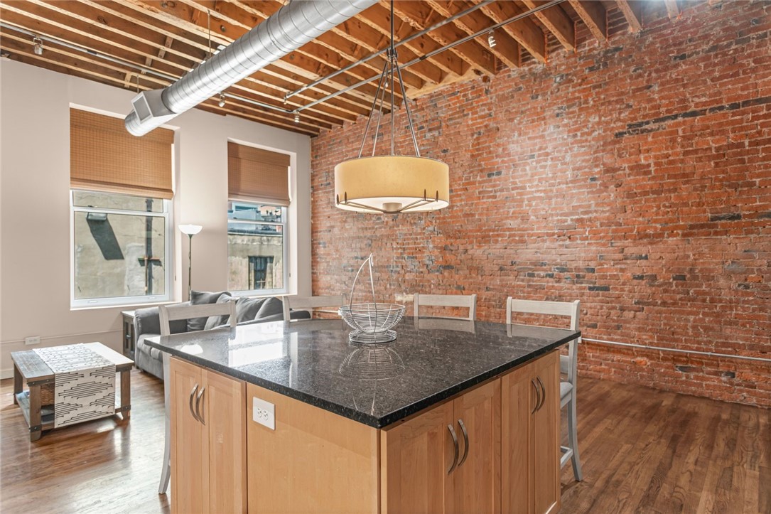 951 Liberty Ave 2D/204