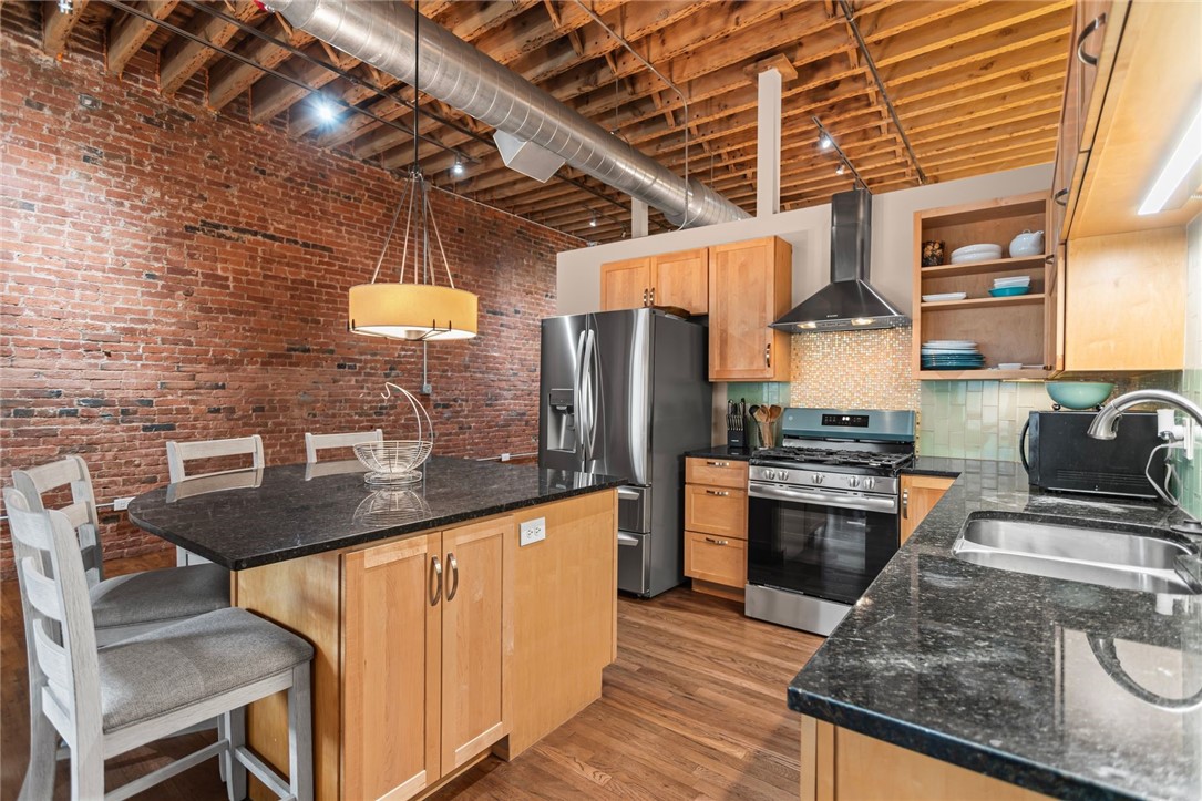 951 Liberty Ave 2D/204