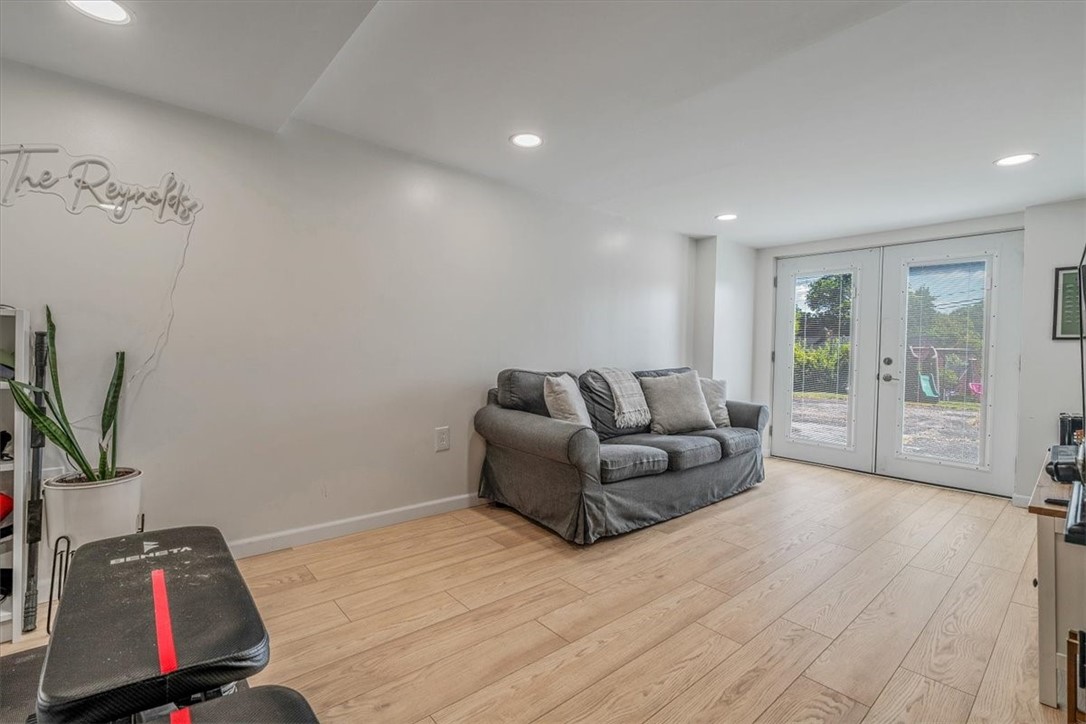 5363 Greenridge Dr