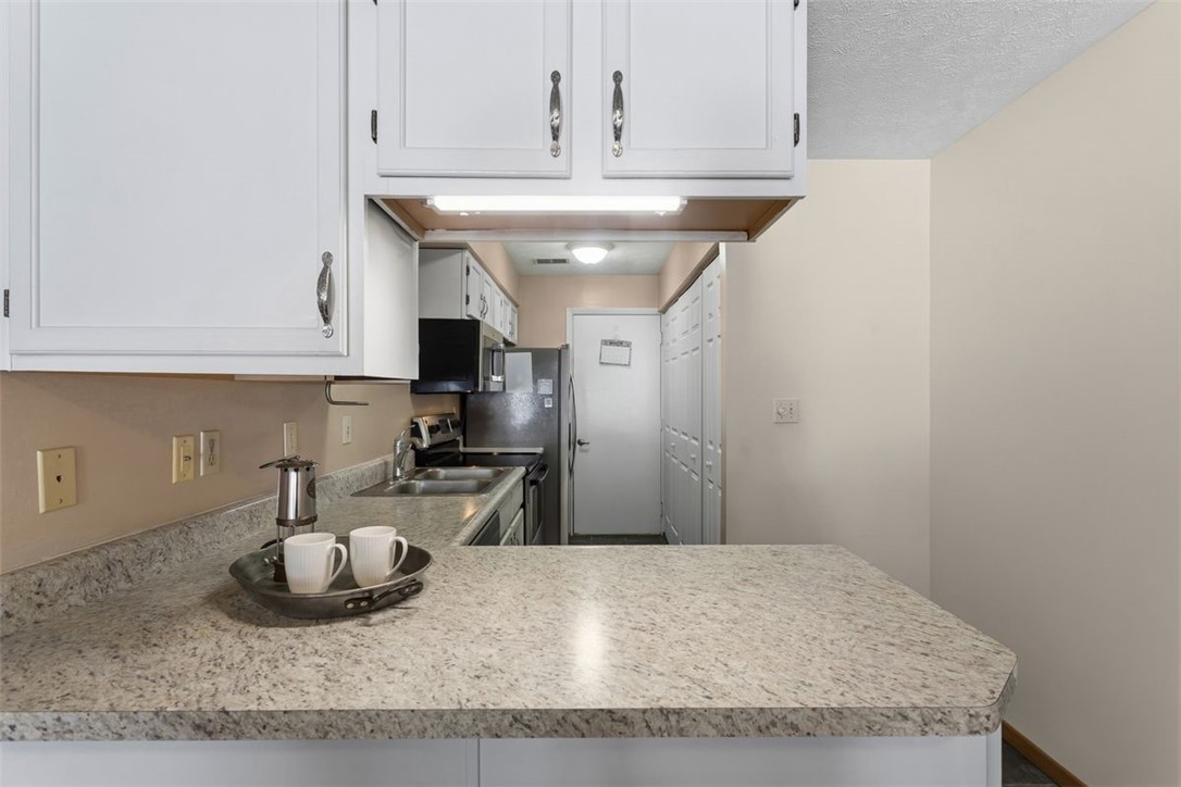 141 Cambridge Dr