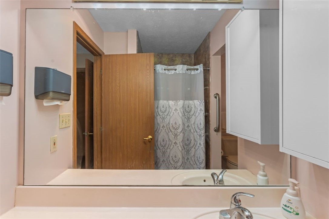 141 Cambridge Dr