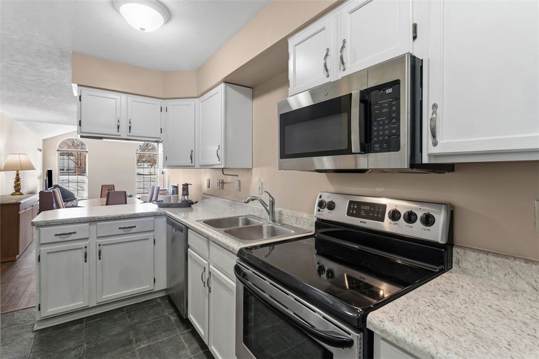 141 Cambridge Dr