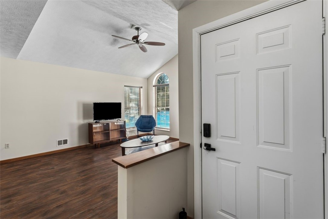 141 Cambridge Dr