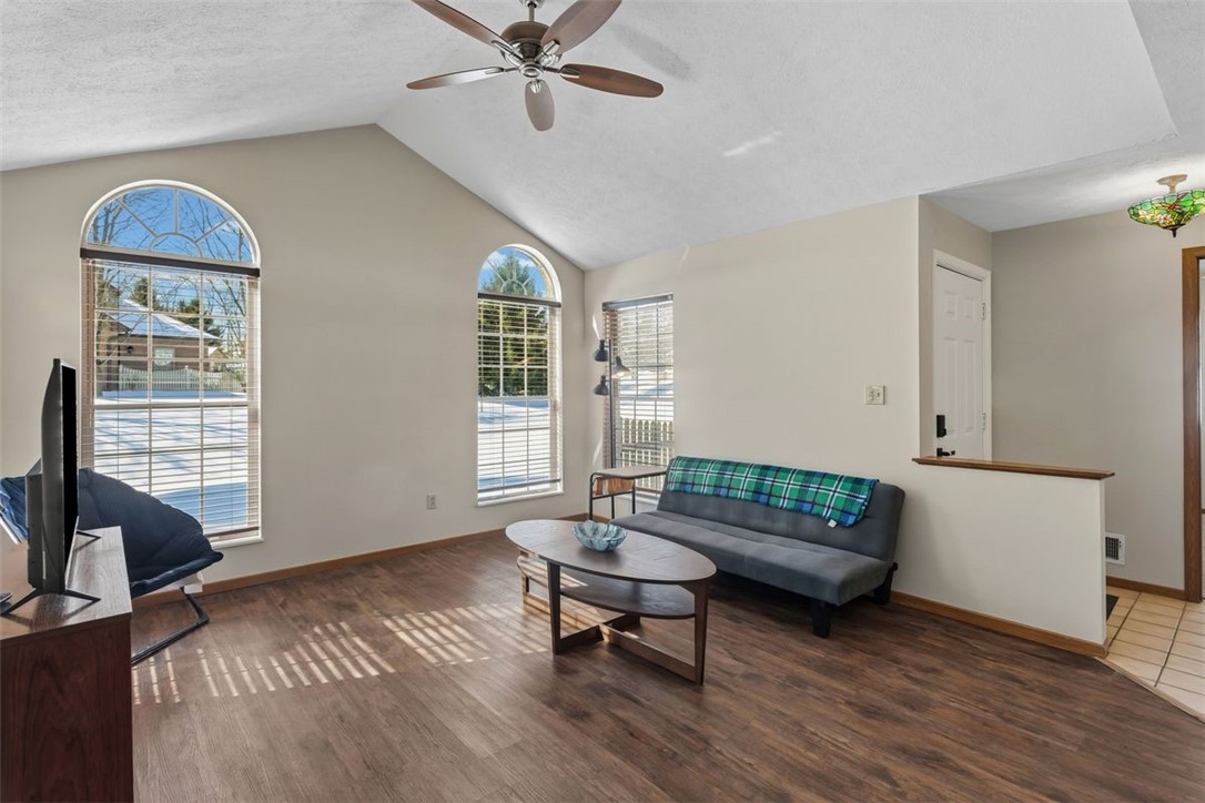141 Cambridge Dr
