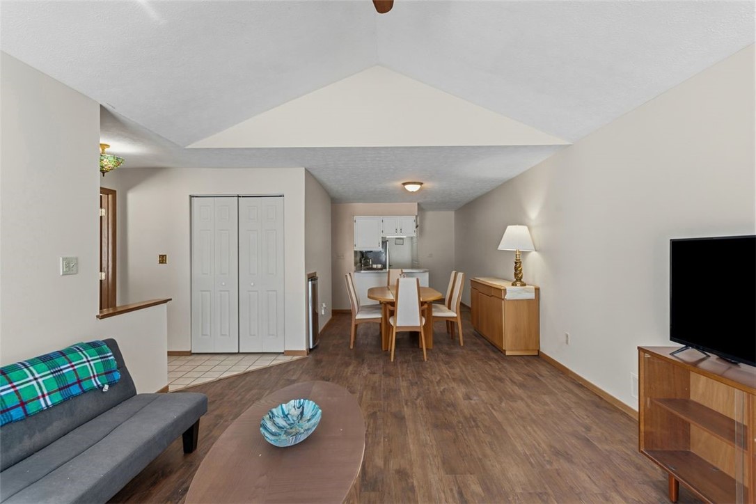 141 Cambridge Dr