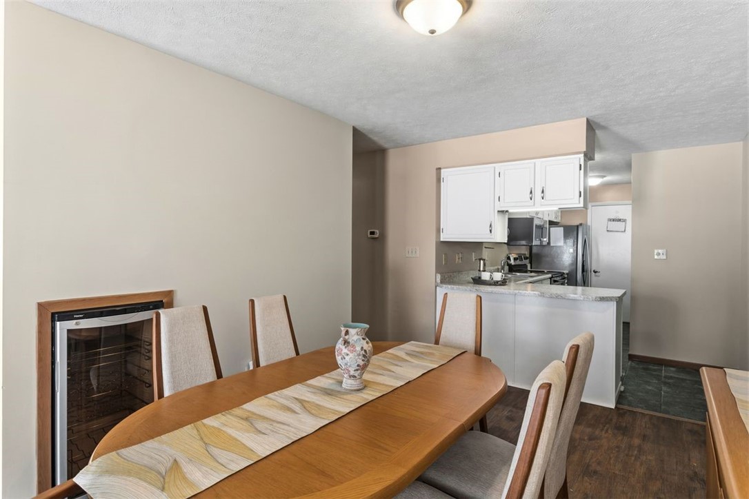 141 Cambridge Dr
