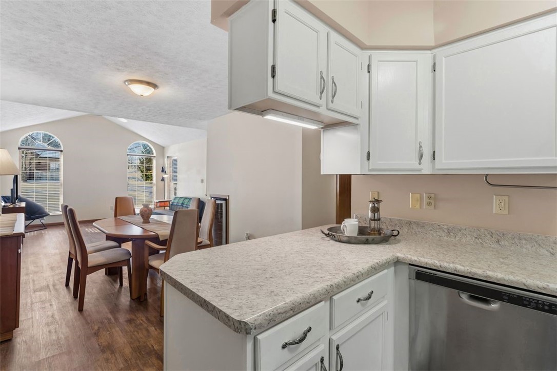 141 Cambridge Dr