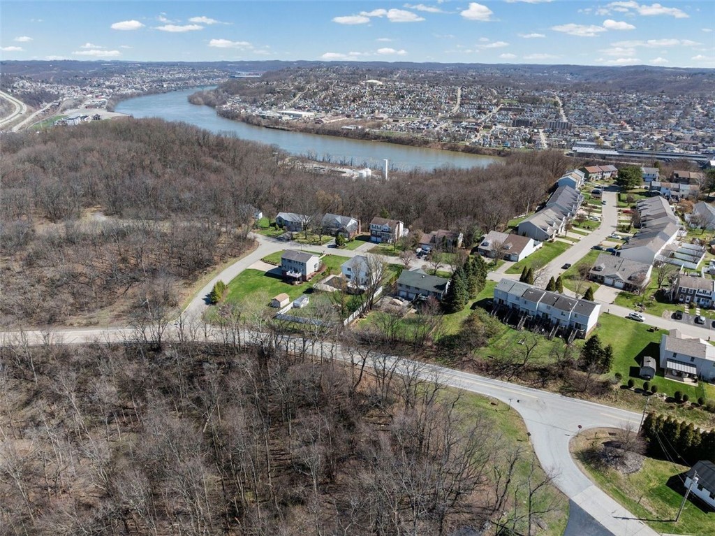 327 Garden Hill Dr