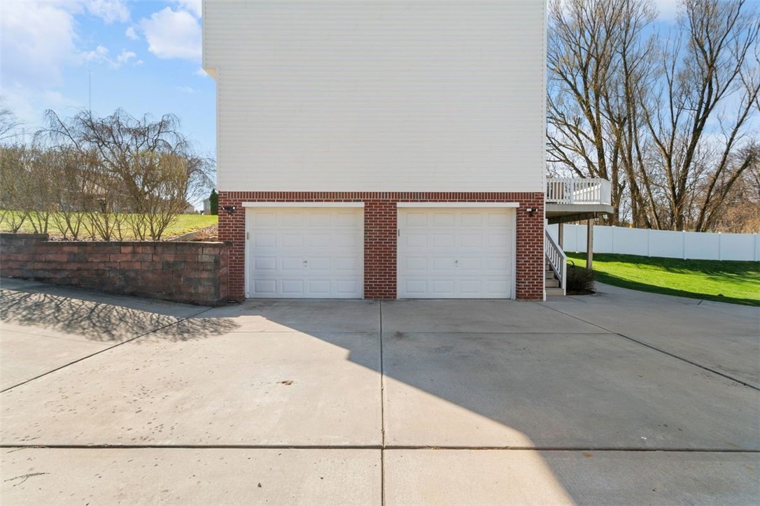 327 Garden Hill Dr