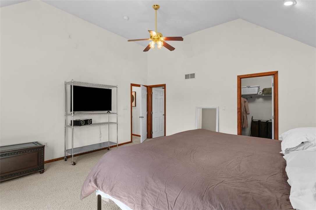 327 Garden Hill Dr