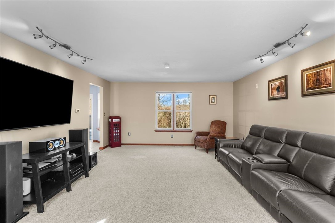327 Garden Hill Dr
